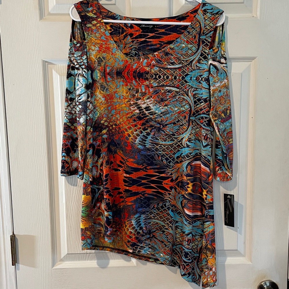 Mesmerize Size Small Colorful Blouse